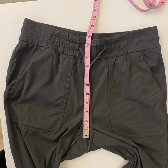 Lululemon || Beyond The Studio Jogger Graphite Grey 8 - Picture 7 of 9